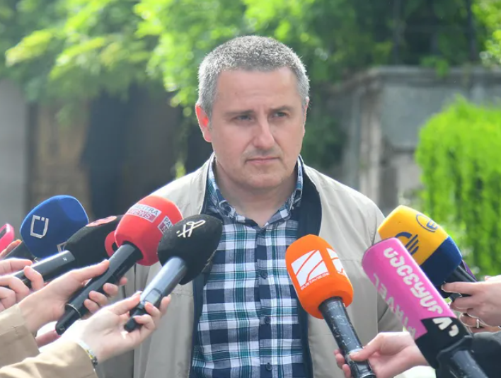 ” საპატრიარქოში სამუშაო ჯგუფი შეიქმნება, სადაც ვიქნებით მშობლები, სპეციალისტები და საპატრიარქოს წარმომადგენლები ” -კახა წიქარიშვილი