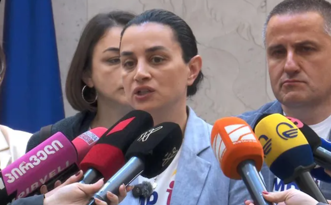 შევთანხმდით, რომ თანხის შეგროვება იყო მიზნობრივი – შემდეგი ნაბიჯია ფარმაცევტულ კომპანიებთან კონტაქტზე გასვლა – დიუშენით დაავადებული ბავშვის მშობელი პრემიერთან შეხვედრაზე