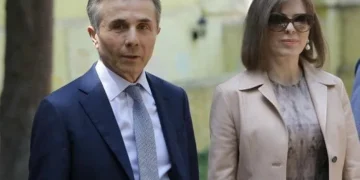 ეკატერინა ივანიშვილი მოკლული მასწავლებლის, გიგა ავალიანის დედის მიმართვას პასუხობს