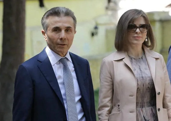 ეკატერინა ივანიშვილი მოკლული მასწავლებლის, გიგა ავალიანის დედის მიმართვას პასუხობს