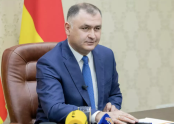 დროებით ოკუპირებული ცხინვალის ე.წ. პრეზიდენტი ალან გაგლოევი გადადგა და ვლადიმერ პუტინის მრჩეველი გახდა