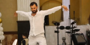 ჩემი ხმა ცასაც ესმის ბიჭო, ლელას ,,ერთა” – ქუთაისში ტრაგიკულად დაღუპულ ბიჭს ახლობლები ემშვიდობებიან