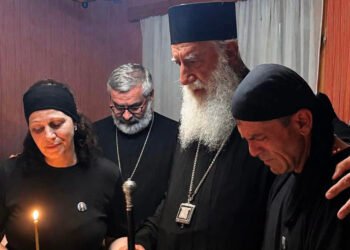 მეუფე გერასიმე გარდაცვლილი ლანა ლატარიას სახლში მოვიდა და პანაშვიდი გადაიხადა