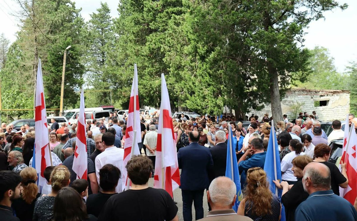 “ქართულმა ოცნებამ” ოთხ მუნიციპალიტეტში საკრებულოს მაჟორიტარი დეპუტატობის კანდიდატების წარდგინა