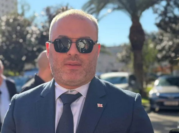 “მოსამართლეთა პლენუმი მხარს უჭერს პროცესის დროს „ქართულ ოცნებას“ და დარღვეულია თანასწორობის პრინციპი” – თენგო თევზაძე