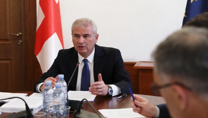 “პოპულიზმის ლაპარაკს მოეშვი და ბიუჯეტზე ილაპარაკე”- ირაკლი ქადაგიშვილი შალვა კერესელიძეს